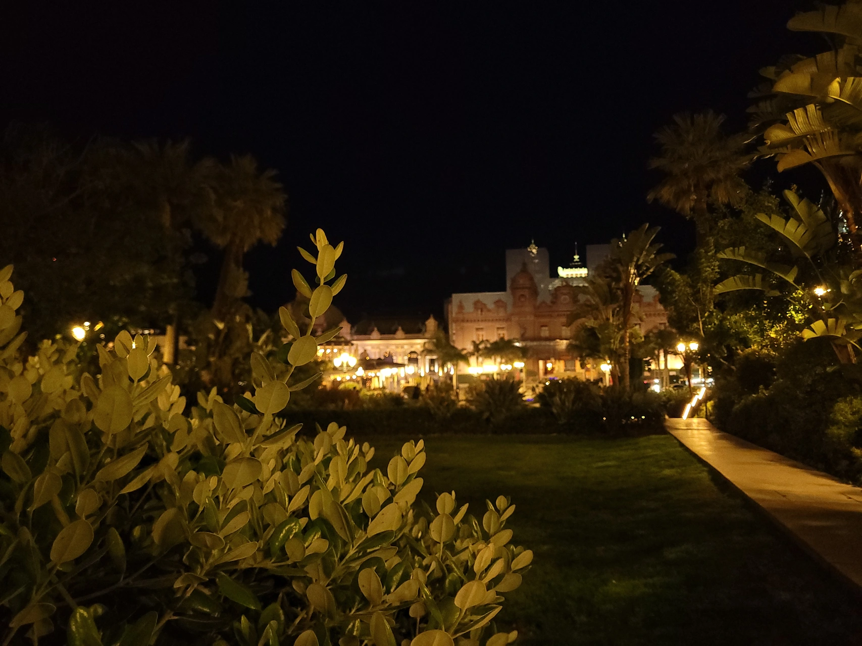 Park neben dem Monte-Carlo